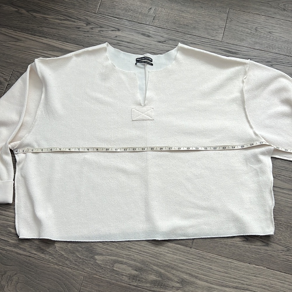 URBAN Outfitters | Over sized off white bubble sleeve sweater - Picture 9 of 11